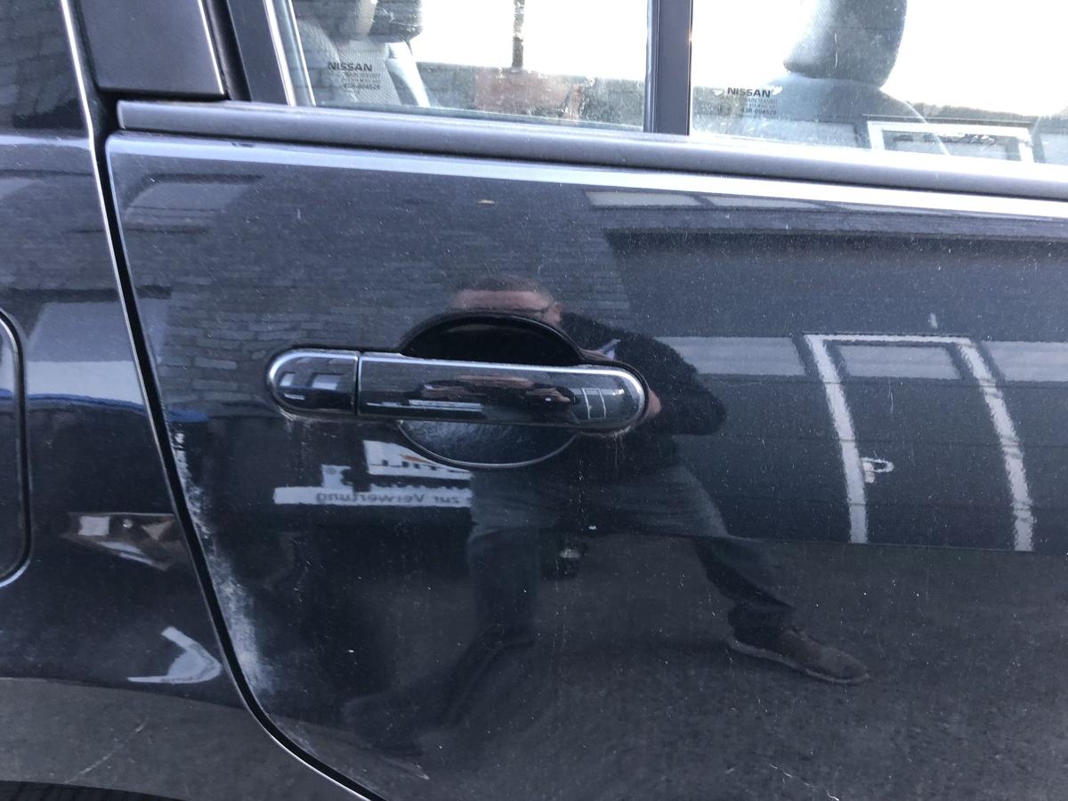 Nissan Tiida C11 T&uuml;r hinten rechts Fondt&uuml;r im Rohbau KH3 Superblack