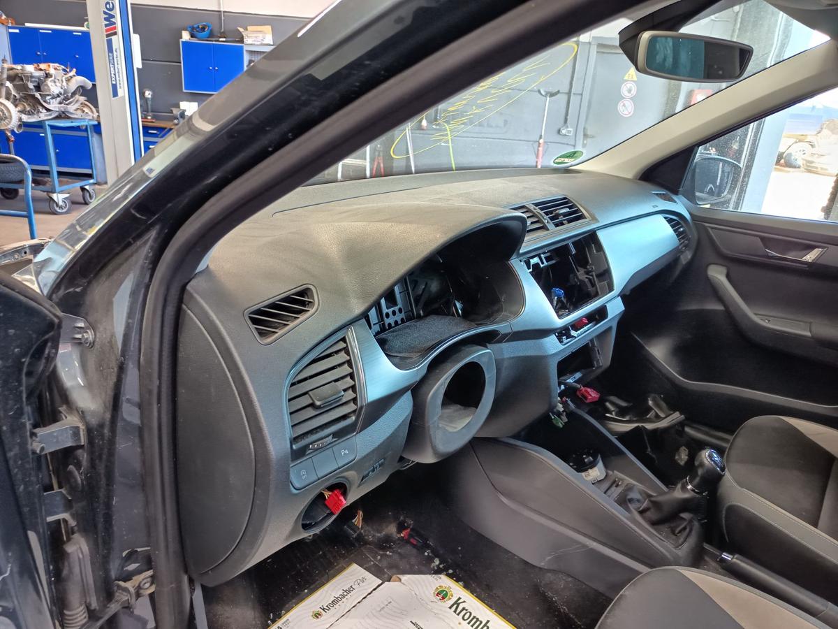 Fabia III NJ original Armaturentafel Brett Oberteil Abdeckung Schalttafel Bj2015
