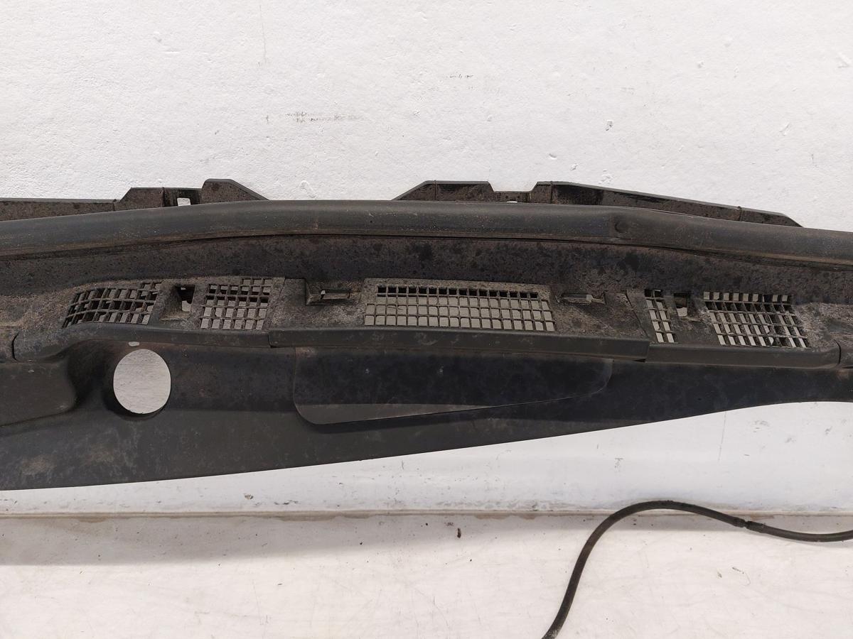 Nissan Leaf ZE1 40kWh Windlauf Frontscheibe Abdeckung Wischer OEM