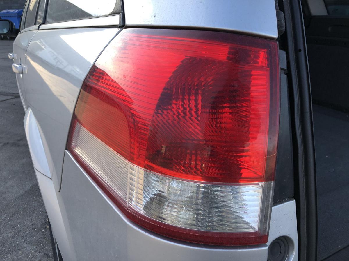 Opel Vectra C Caravan bis05 R&uuml;ckleuchte au&szlig;en links Ecke Heckleuchte Kombi