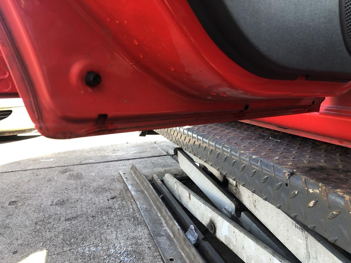 Hyundai Getz original Tür hinten links Fond HL Hip Hop red Bj 2007