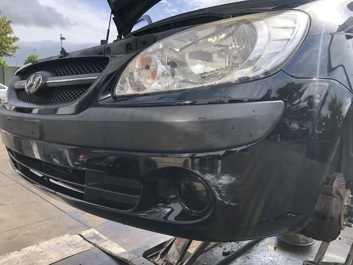 Hyundai Getz original Stoßstange Fänger vorn/Front EB Obsidianschwarz Bj 2008