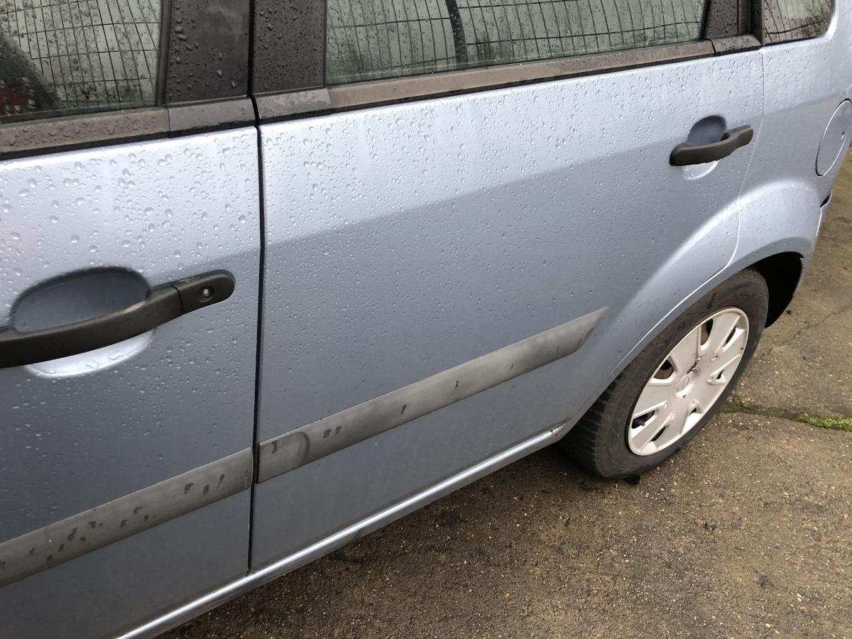 Ford Fiesta JD3 JH1 T&uuml;r hinten links Fondt&uuml;r Autot&uuml;r blau Rohbau