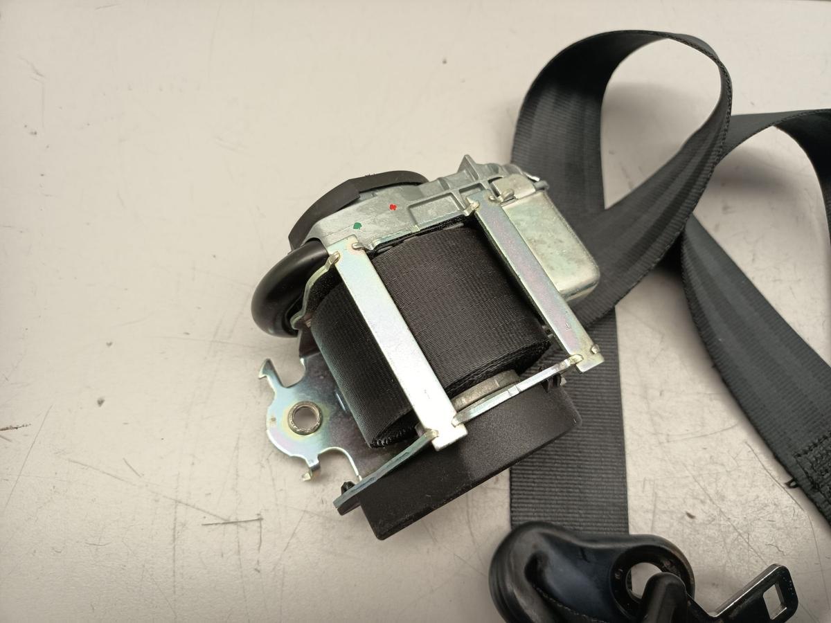 Peugeot 206+ original Sicherheitsgurt vorne rechts 3 T&uuml;rer Baujahr 2010