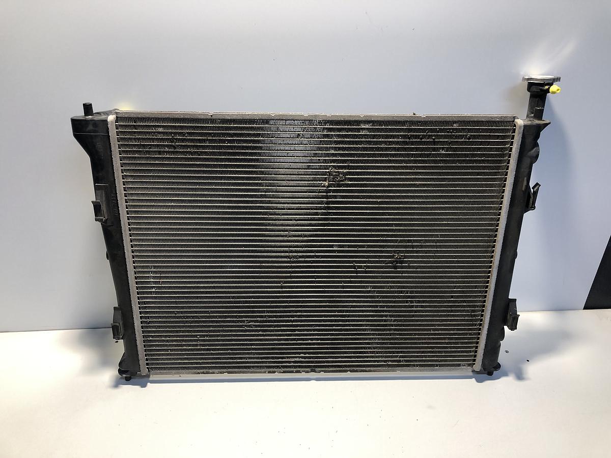 Hyundai i30 orig Wasserkühler Kühler Radiator 1396ccm 80kW Benzin Bj 2010