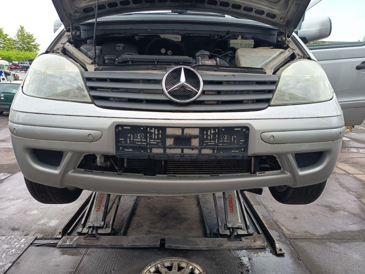 Mercedes Vaneo original Sto&szlig;stange F&auml;nger vorn Front 9744 Brillantsilber Bj 2002