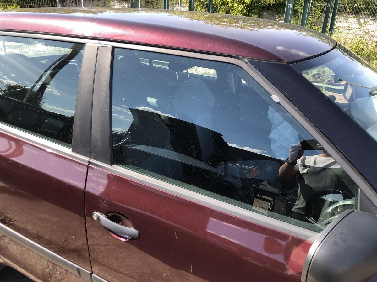 Skoda Fabia 5J Tür vorn rechts Beifahrertür Rohbau 9893 LF3X Rosso Brunello