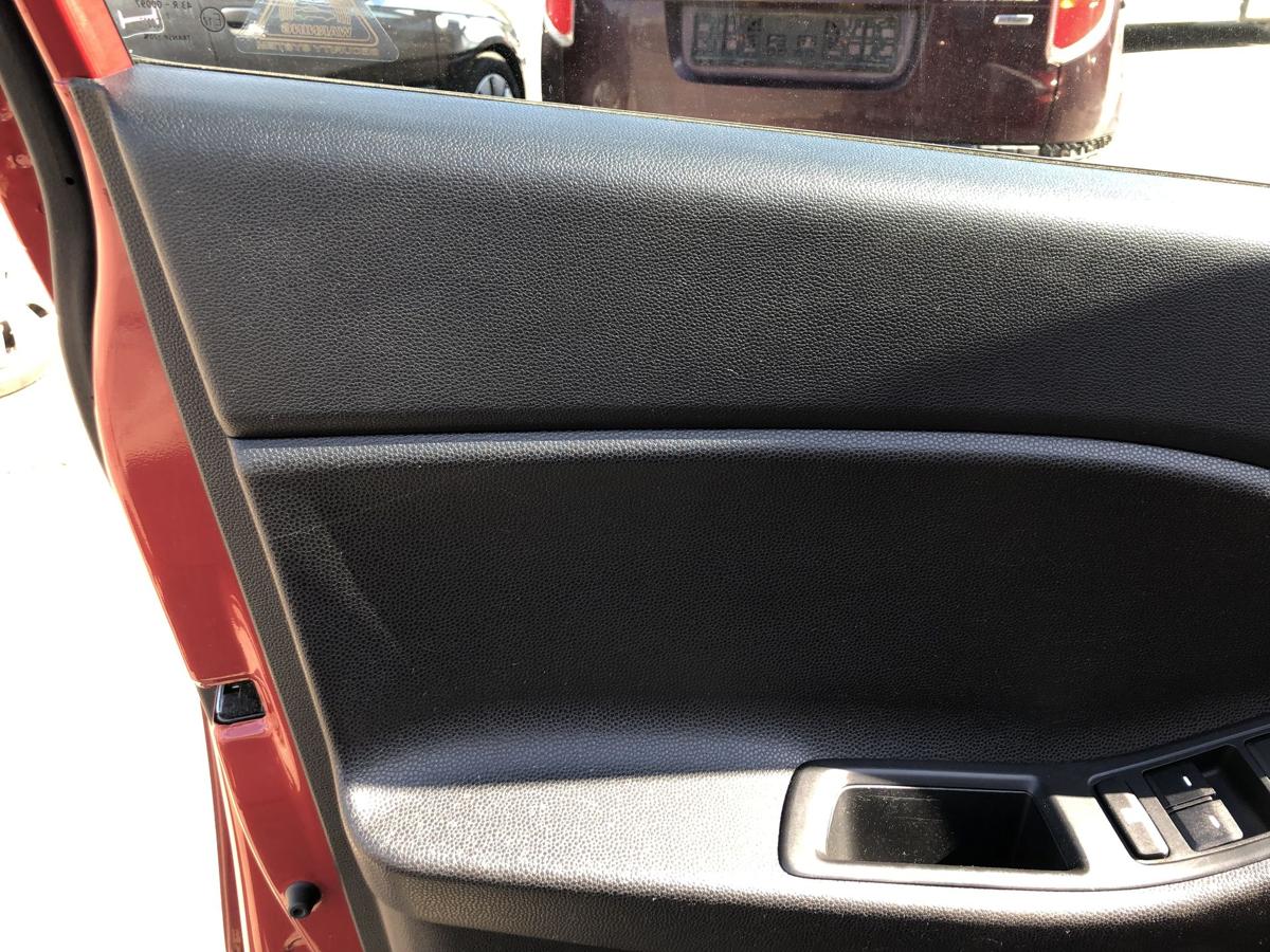 Hyundai i20 GB T&uuml;rverkleidung vorn links Fahrert&uuml;r nur 5 t&uuml;rer T&uuml;rpappe OEM