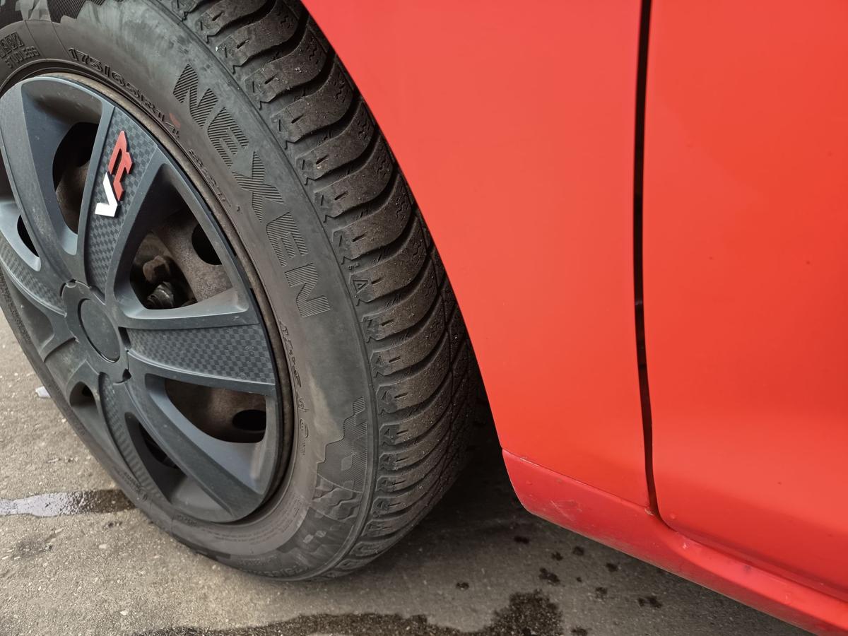 Ford KA RU8 original Kotfl&uuml;gel links Seitenteil Fahrer Sunriserot Bj 2010