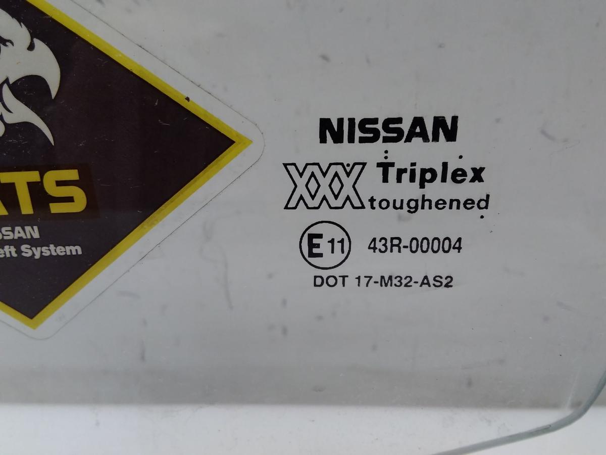 Nissan Micra K11 original T&uuml;rscheibe vorn links 3-t&uuml;rig Klarglas BJ2000