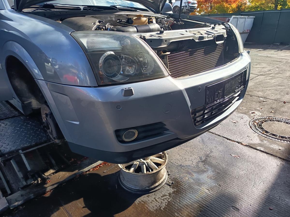Opel Vectra C original Stoßstange Fänger vorn/Front Z163 Lichtsilber Bj 2004