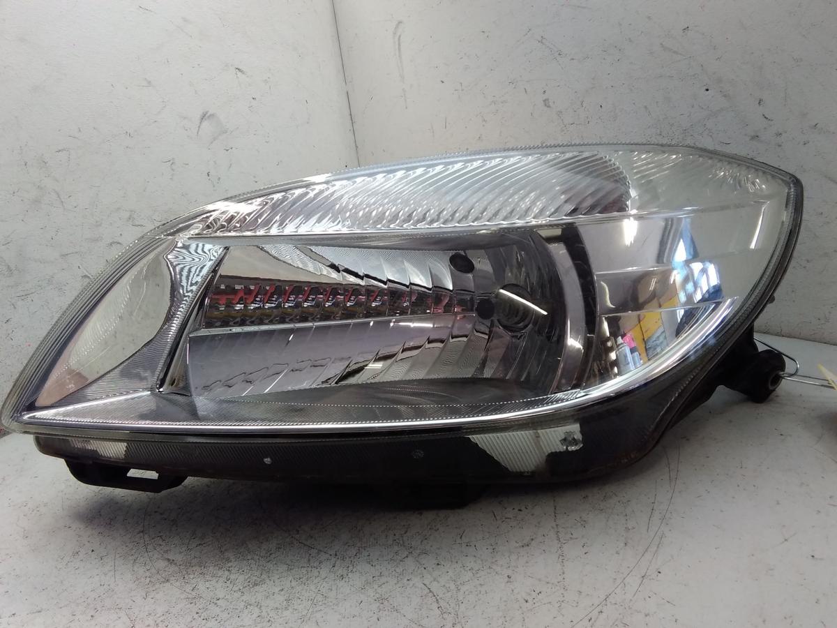 Skoda Fabia 2 5J original Scheinwerfer links H4 Hella mit LWR besch&auml;digt Bj.2010
