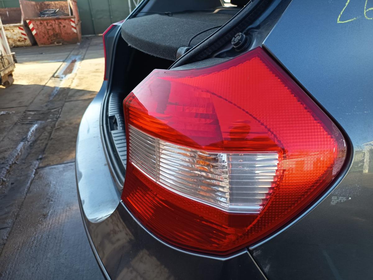 BMW E87 original R&uuml;ckleuchte rechts Heck Schluss Licht Bj 2005