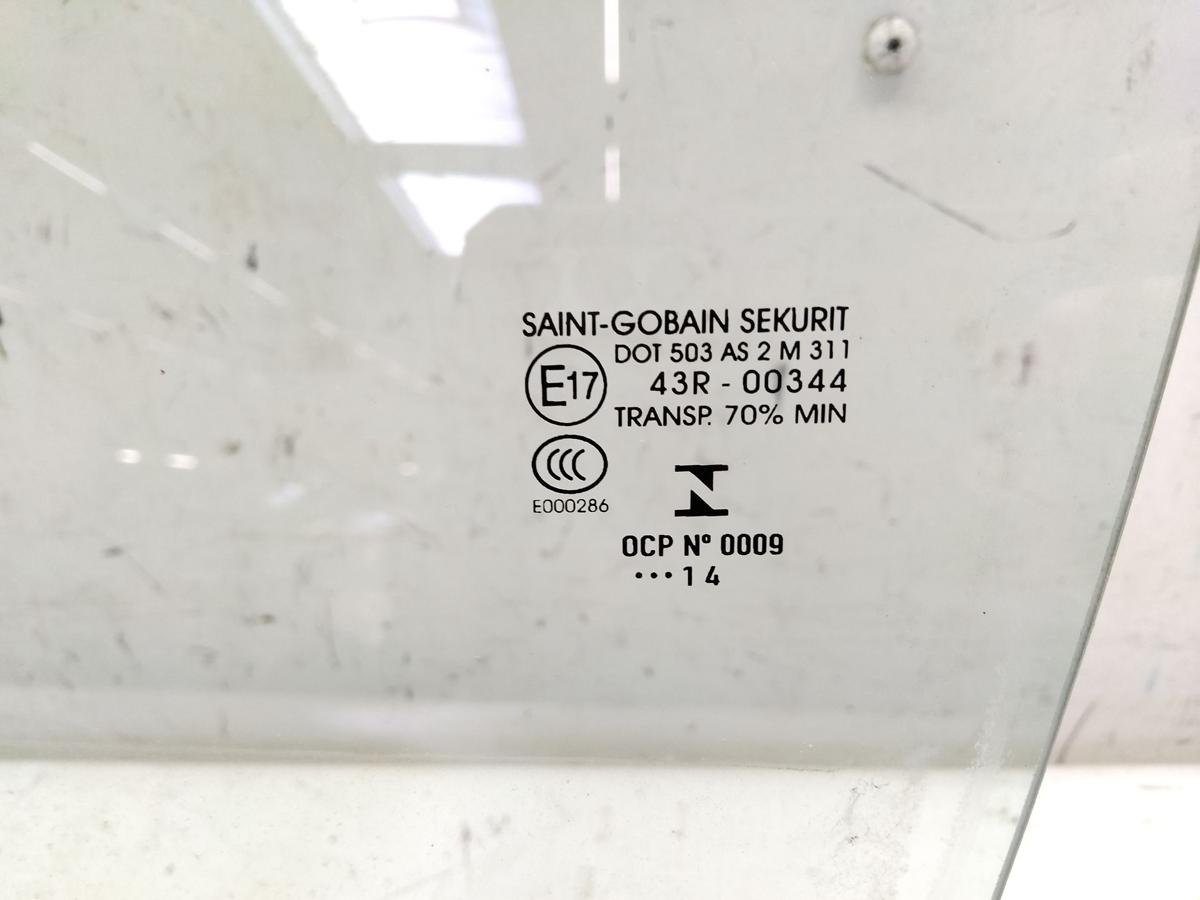 Nissan Micra K12 original T&uuml;rscheibe vorn rechts gr&uuml;ncolor 3t&uuml;rig BJ2003