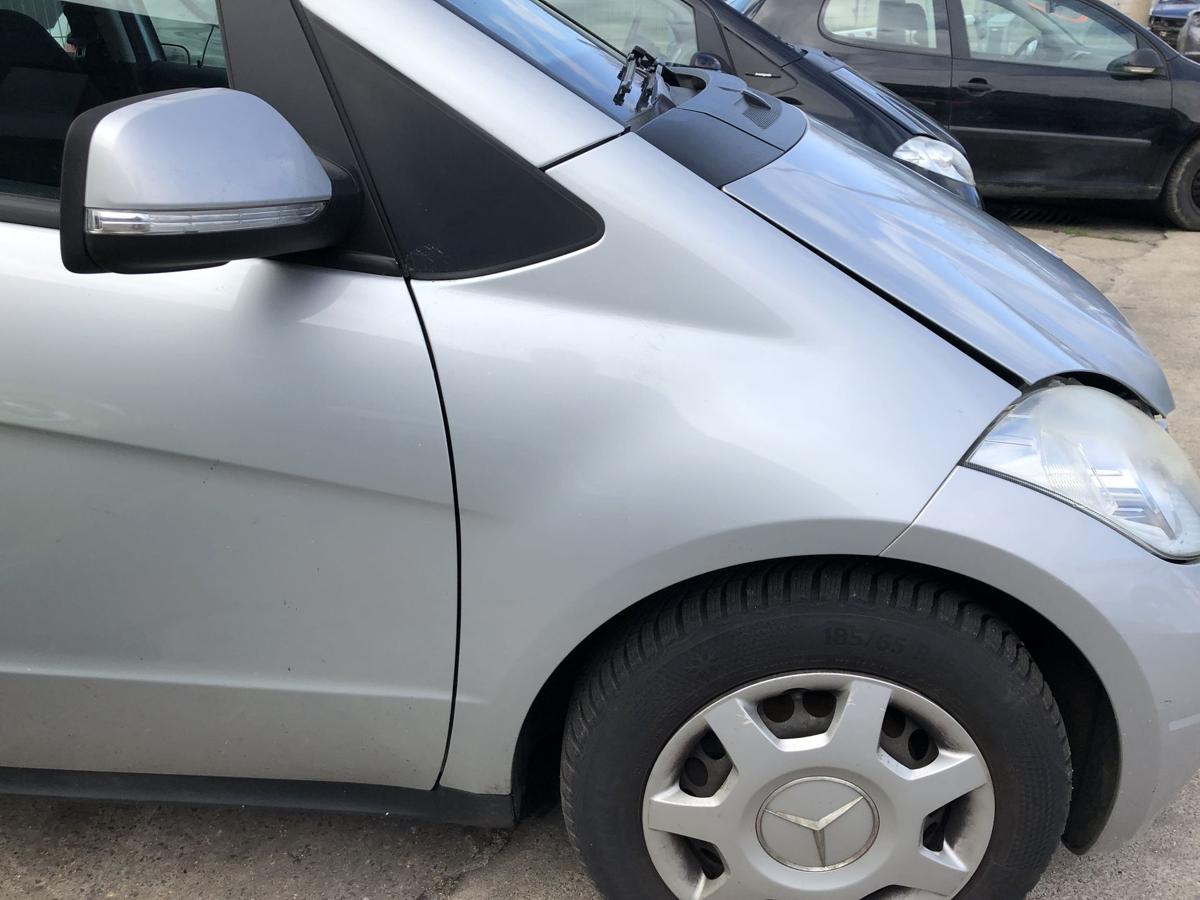 Mercedes W169 A Klasse Kotfl&uuml;gel vorn rechts Beifahrerseite 761 Polarsilber