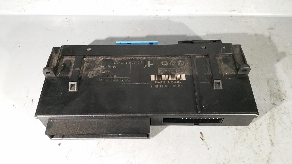 BMW E90 Bj 2005 org Steuergerät Komfort Modul ECU 10681810