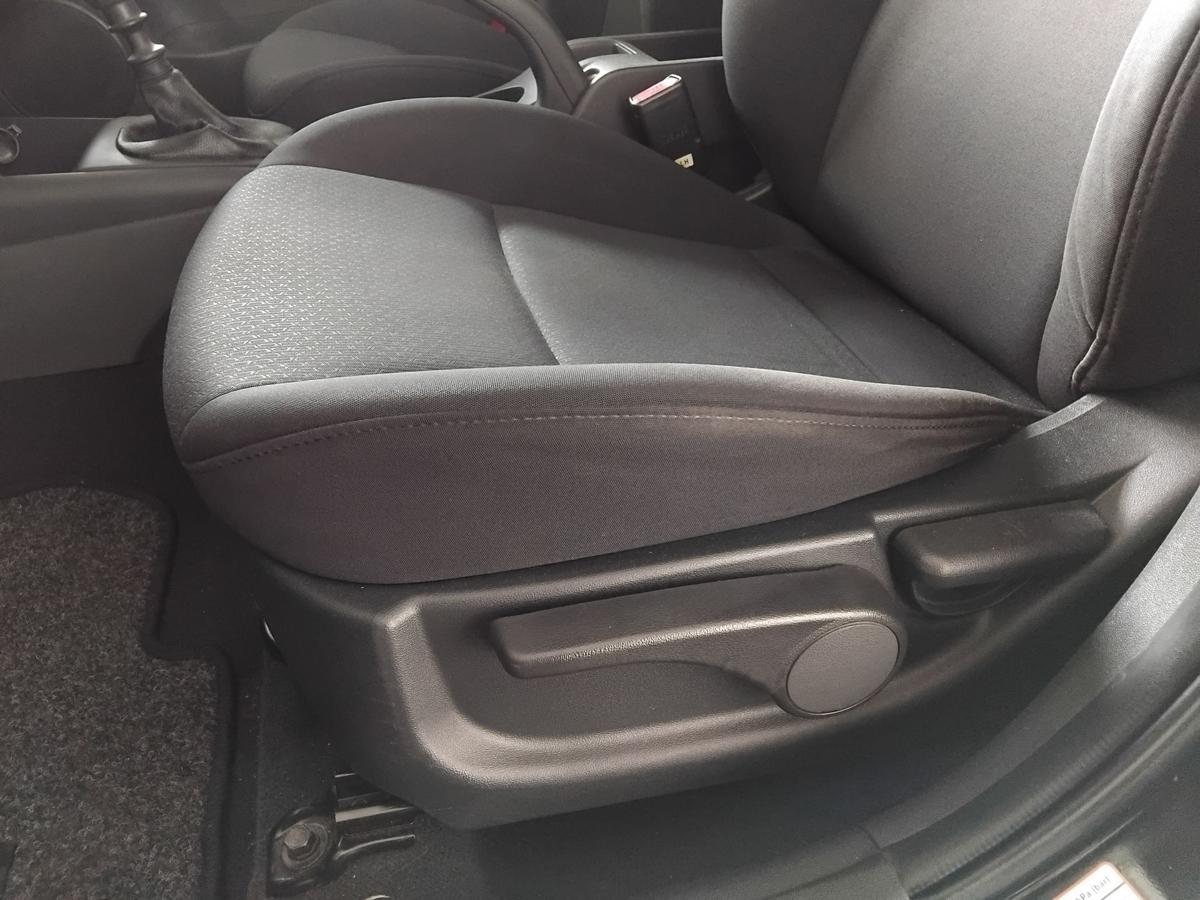 Hyundai i30 FD orig Sitz vorn links Fahrersitz Stoff dunkelgrau 5t&uuml;rig BJ2008