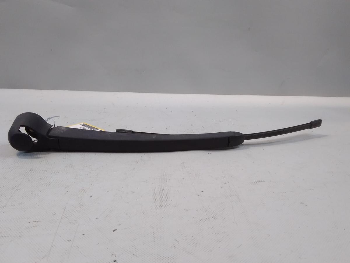 Seat Exeo ST 3R original Heckwischerarm BJ2011