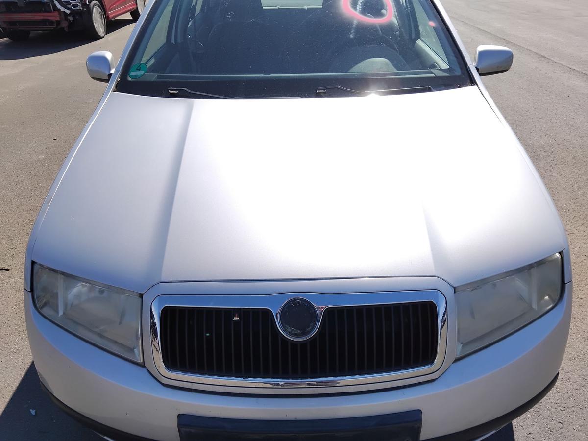 Skoda Fabia 1 6Y Motorhaube Deckel vorn diamantsilber 9102 LF7T BJ2001 mit Grill
