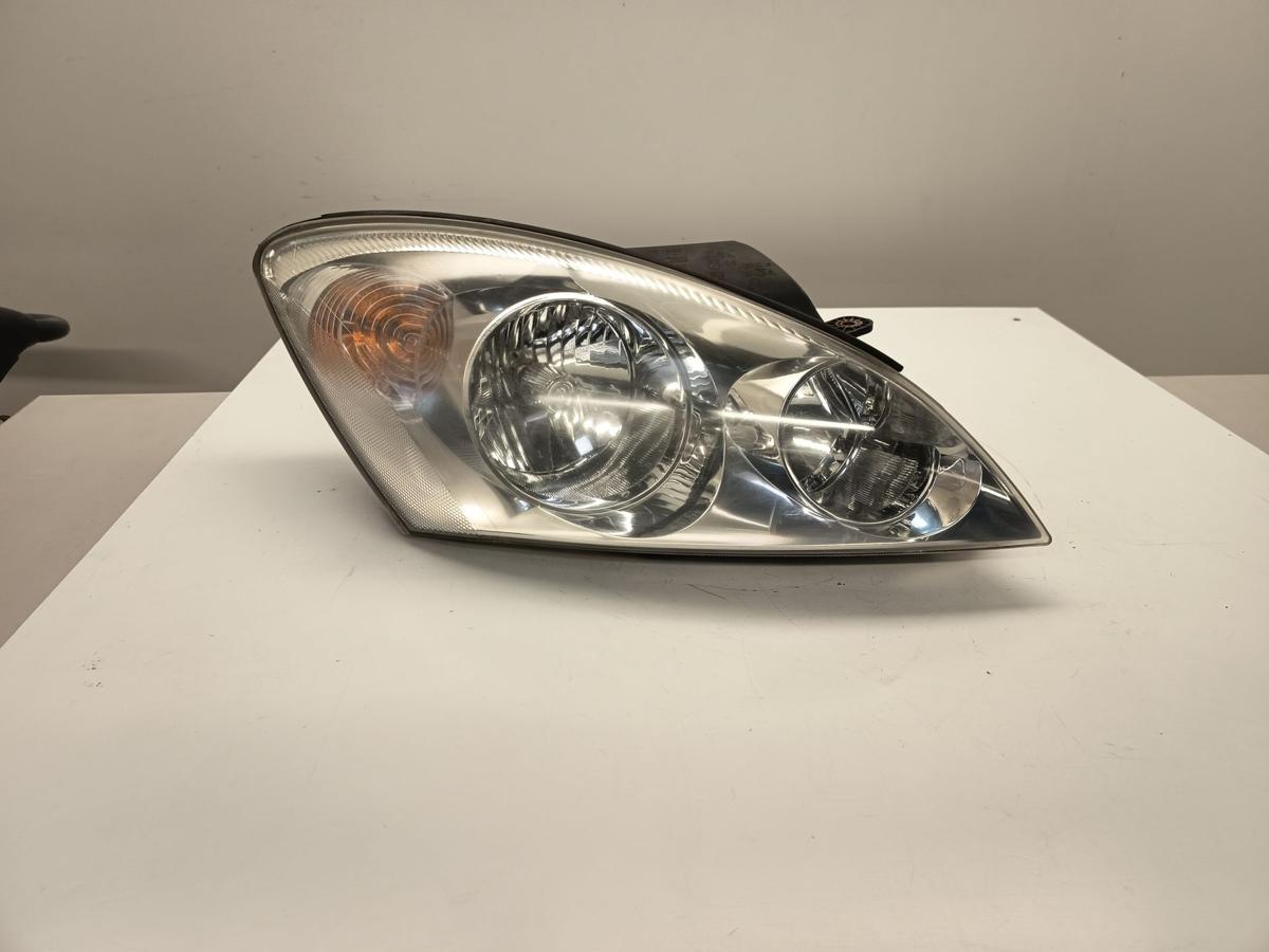Kia Pro Ceed ED orig Scheinwerfer rechts Halogen Bj 2009