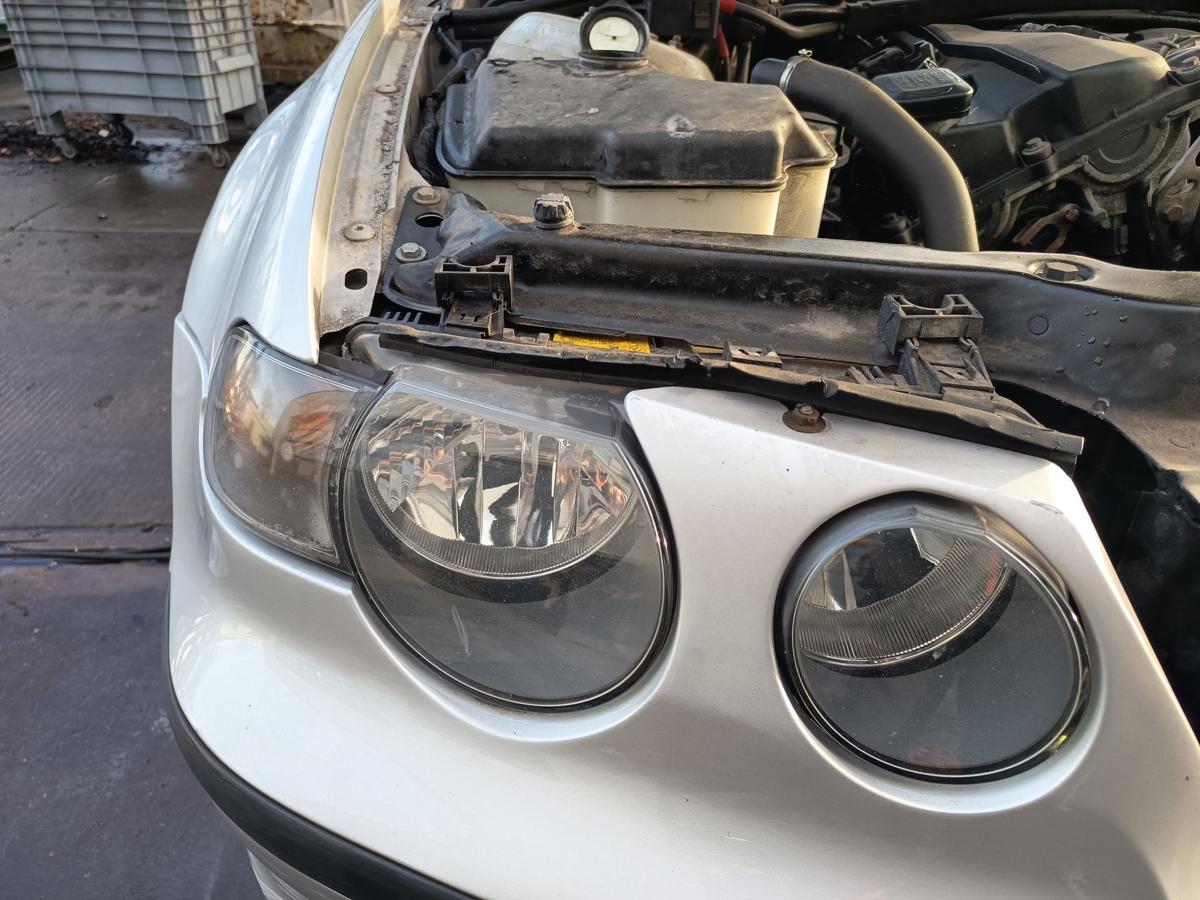 BMW 3er E46 original Scheinwerfer rechts Halogen/Haupt/Licht/Front Bj 2002