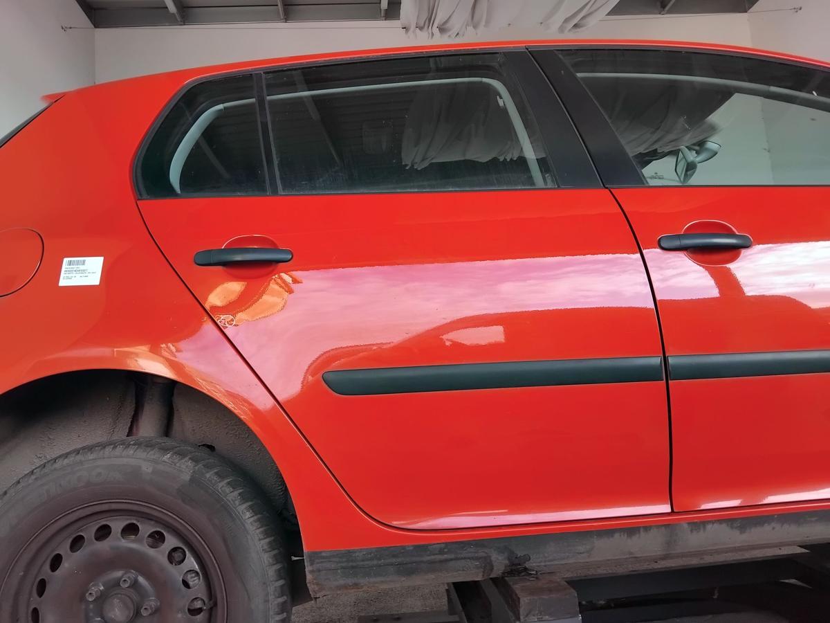 VW Golf 5 1K T&uuml;r hinten rechts 5-T&uuml;rer Flie&szlig;heck tornadorot LY3D BJ2004