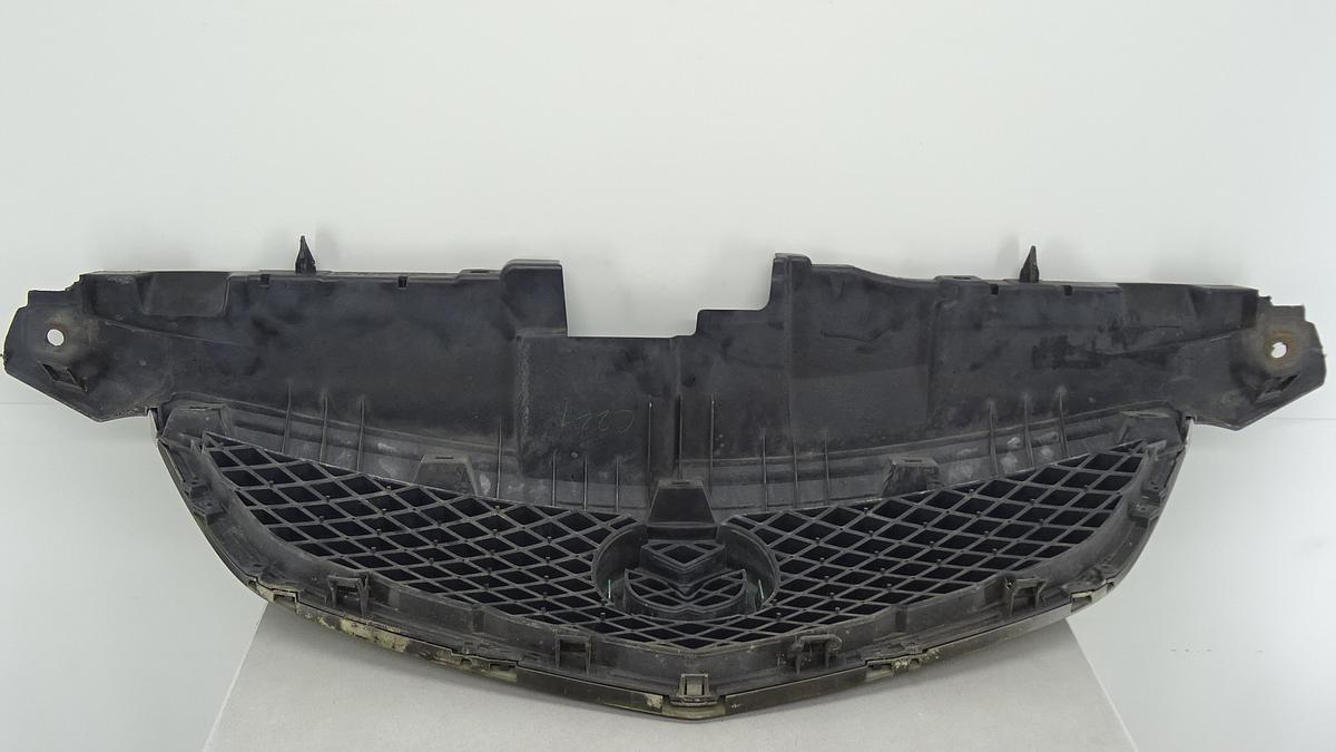 Mazda MPV Bj2003 Kühlergrill Modell 2002 bis 2003