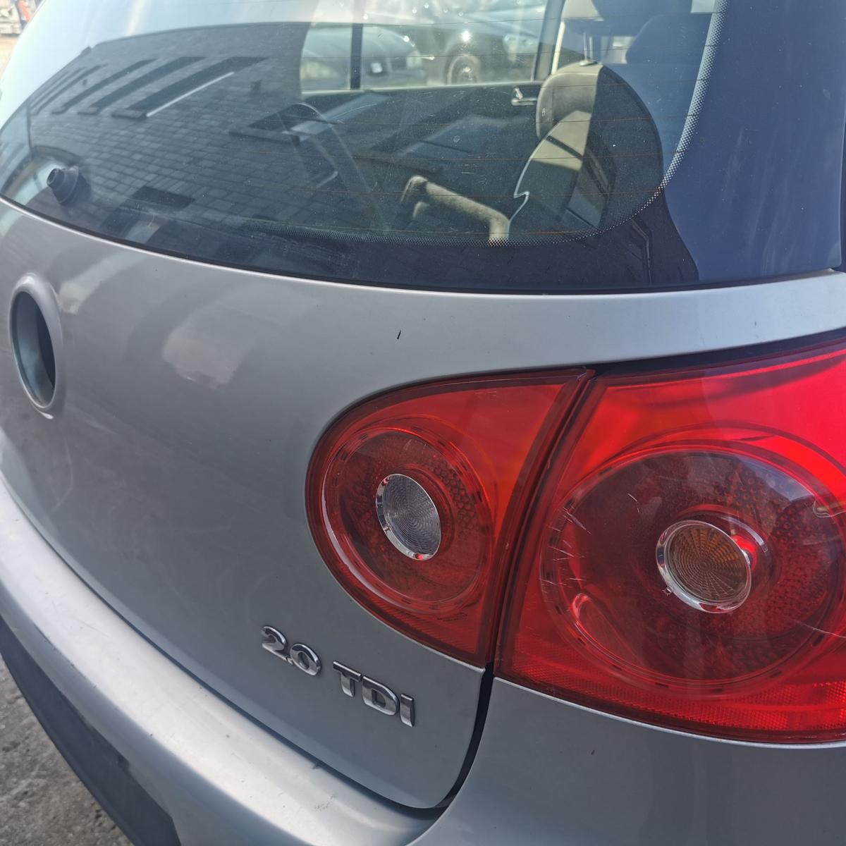 VW Golf 5 V 1K Heckklappe Kofferklappe Klappe Deckel hinten LA7W Reflexsilber