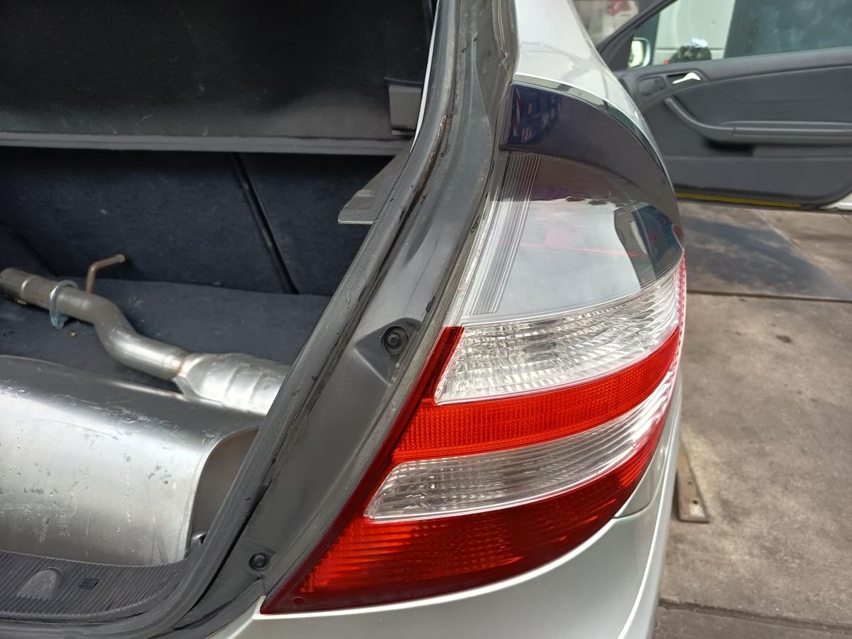 Mercedes CL203 original Mopf R&uuml;ckleuchte rechts Heckschlusslicht Bj 2003