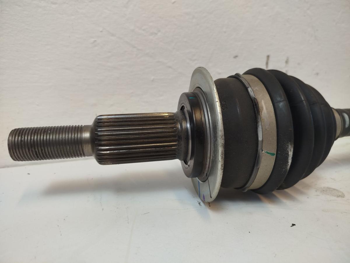 NIO EL6 Elektro SUV Antriebswelle vorn links Gelenkwelle Fahrerseite