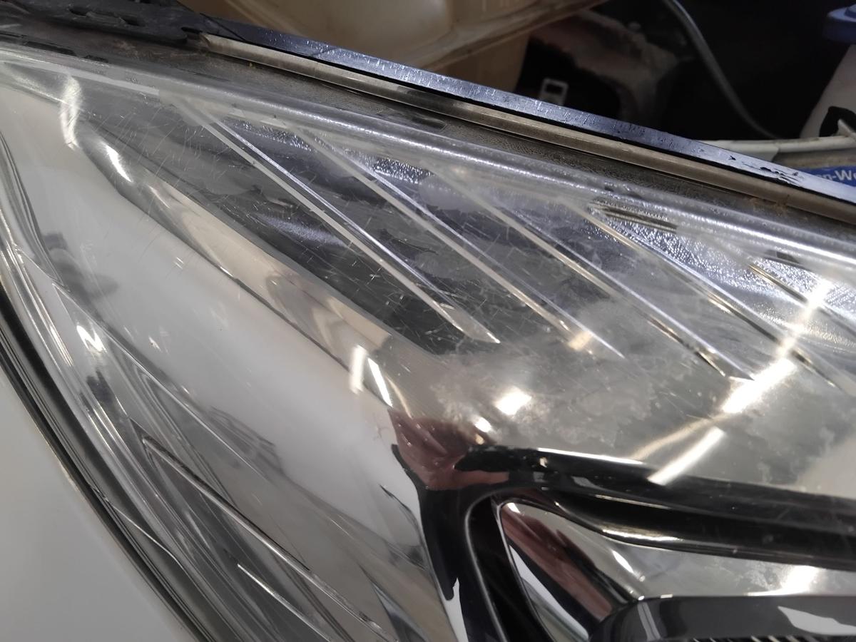 Ford Focus 3 DYB original Scheinwerfer rechts Halogen mit LWR BJ2013 M&auml;ngel