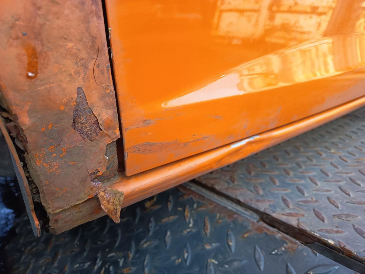 Seat Ibiza 6J 3t&uuml;rer original T&uuml;r links Fahrer Rohbau P2C Luminarange Bj 2009