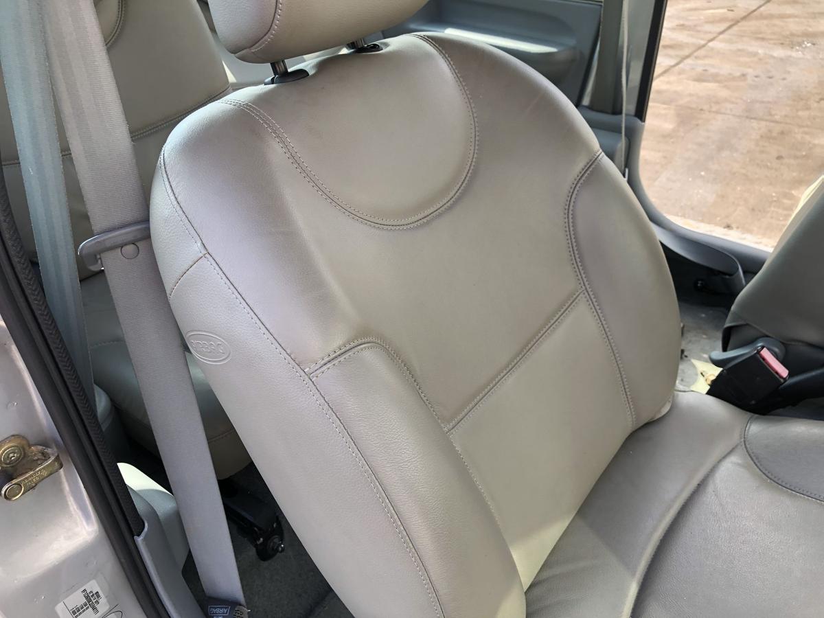 Renault Twingo I original Beifahrersitz vorn rechts Leder beige Bj 2006