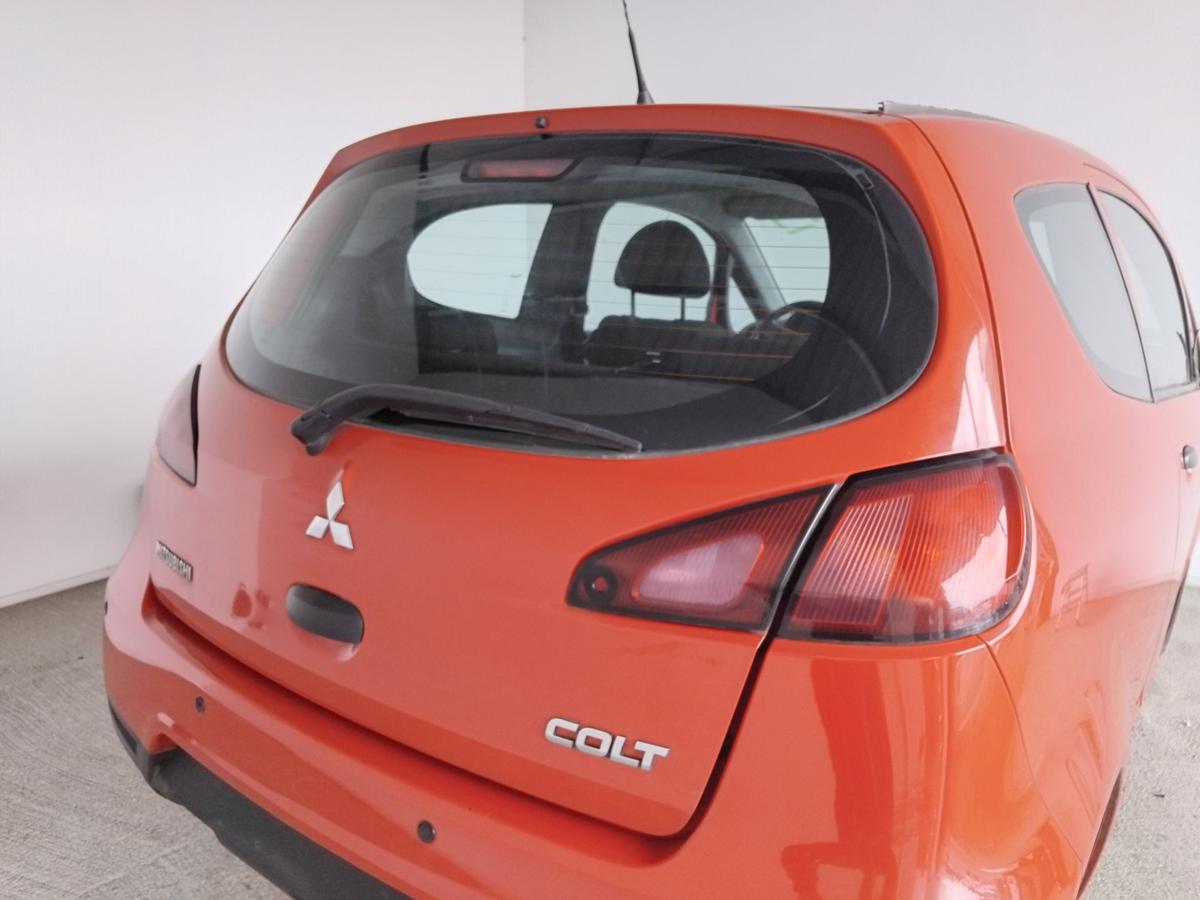 Mitsubishi Colt Z30 Facelift Heckklappe 3-türig P04 Amazonrot inkl. Scheibe BJ2009
