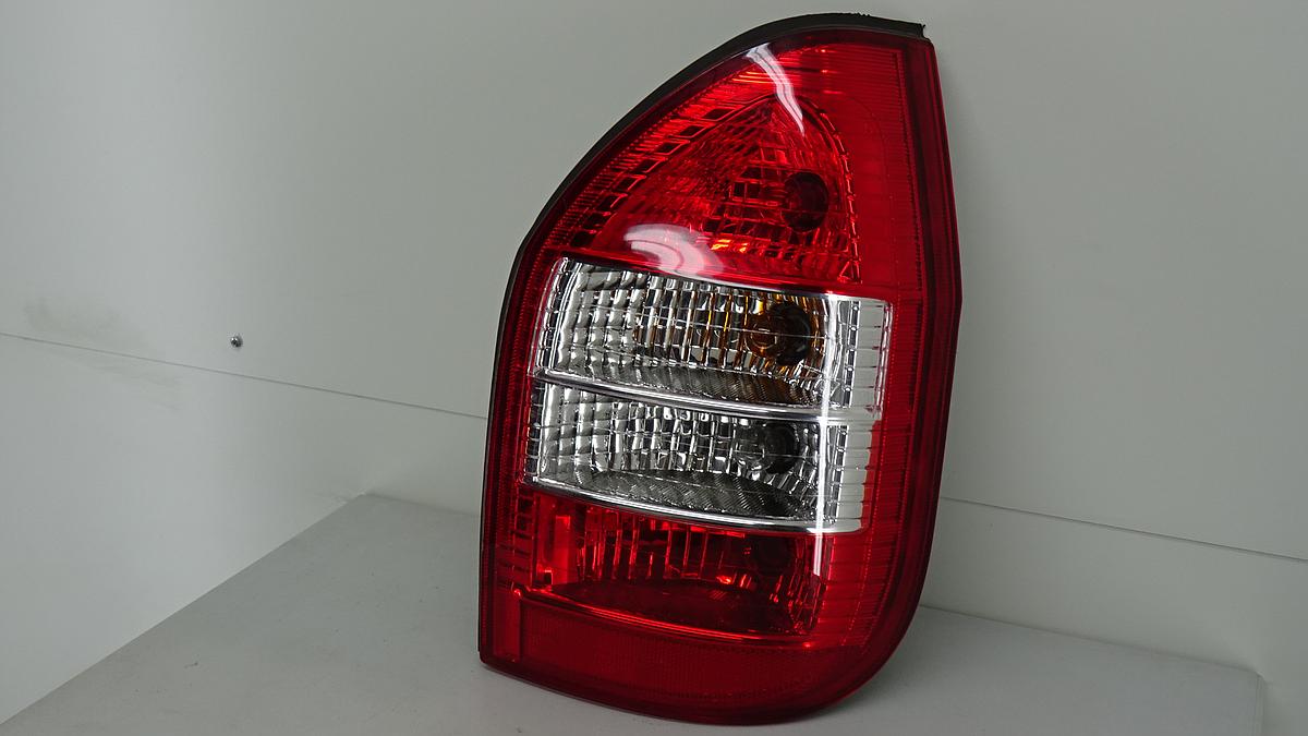 Opel Zafira A Bj2004 Rückleuchte Rücklicht rechts Modell ab 2002 Blinker weiss