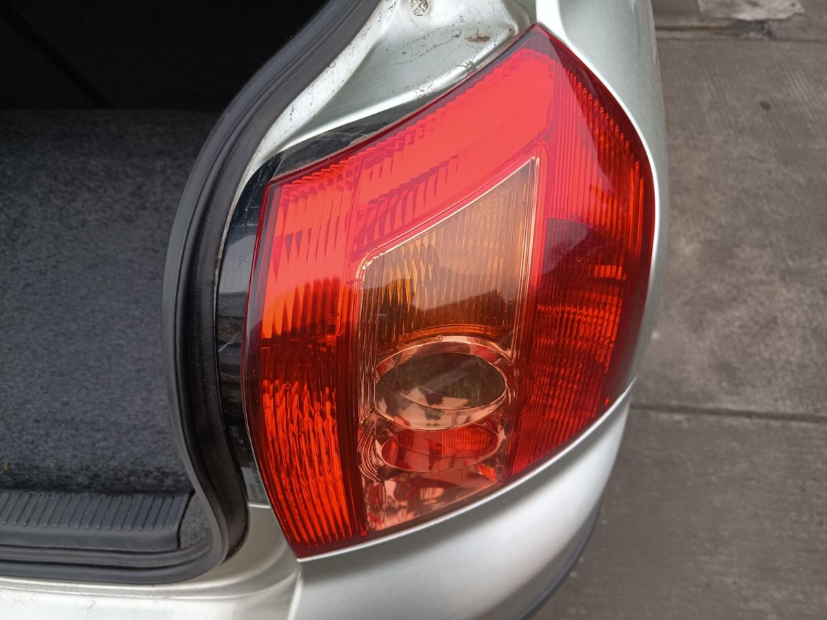 Toyota Corolla E12 original R&uuml;ckleuchte rechts Facelift Baujahr 2006