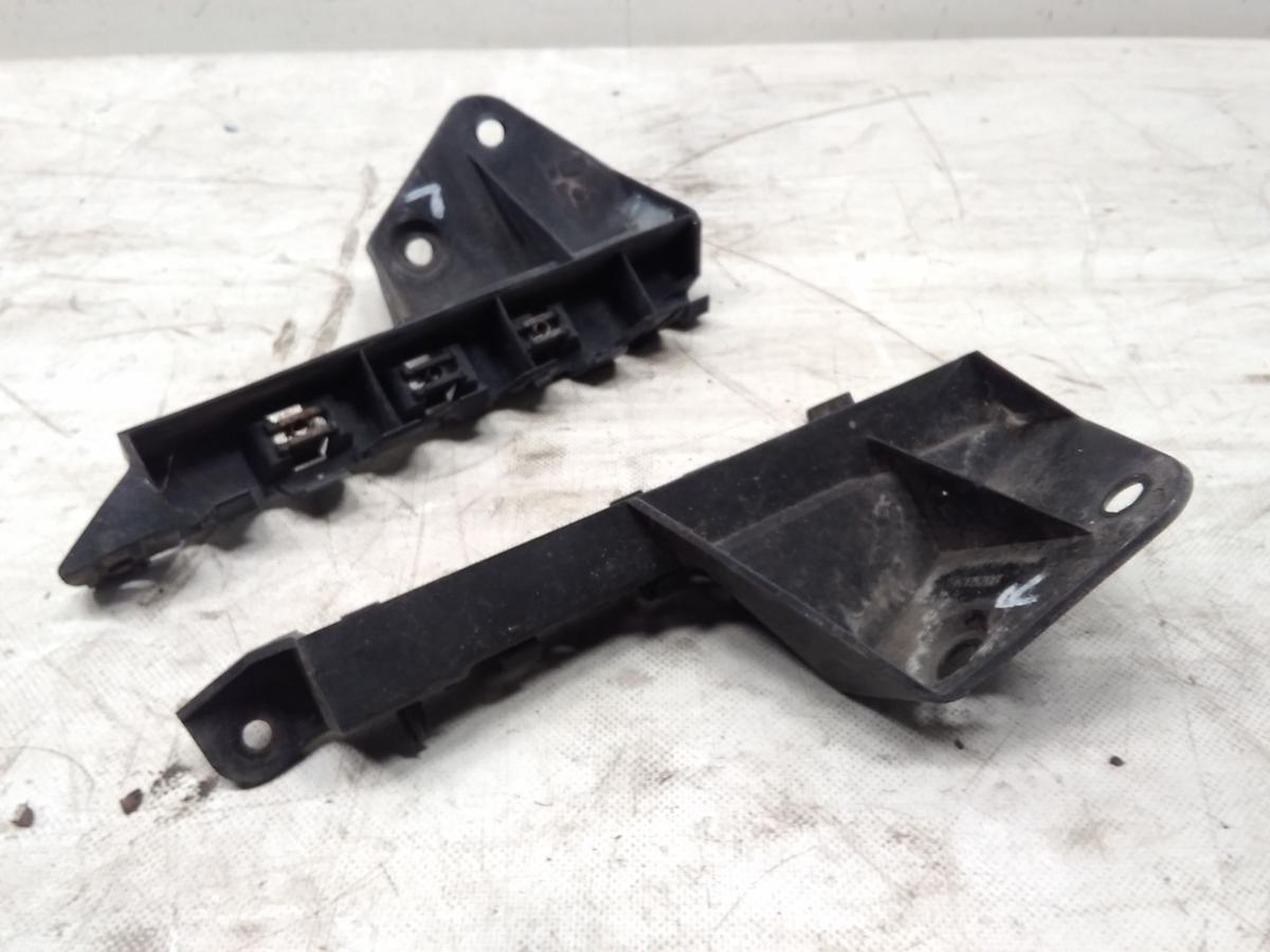 Mitsubishi Colt Z30 3t&uuml;rig orig Satz Halter Stossf&auml;nger vorn MN105207 MN105208