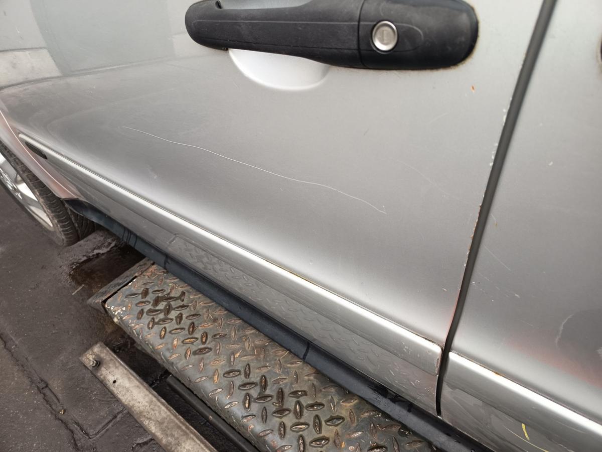 Mercedes Vaneo original T&uuml;r vorn links Fahrer 9744 Brillantsilber Bj 2002