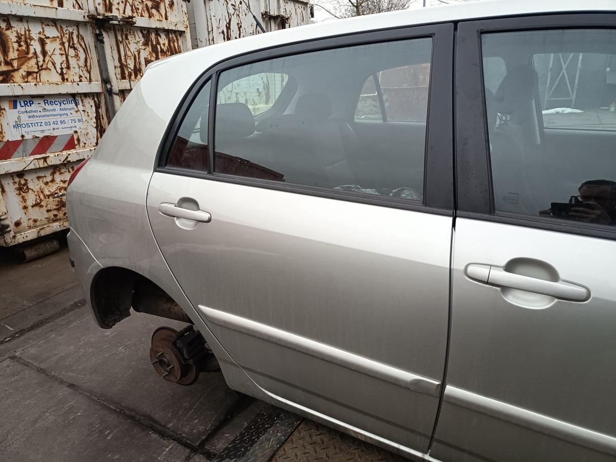 Toyota Corolla E12 original T&uuml;r hinten rechts 1C0 Silber Baujahr 2006