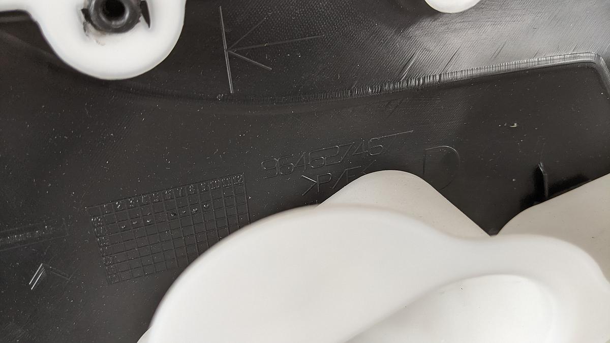 Citroen C4 Coupe T&uuml;rverkleidung T&uuml;rpappe vorn rechts Stoff 96523585XT