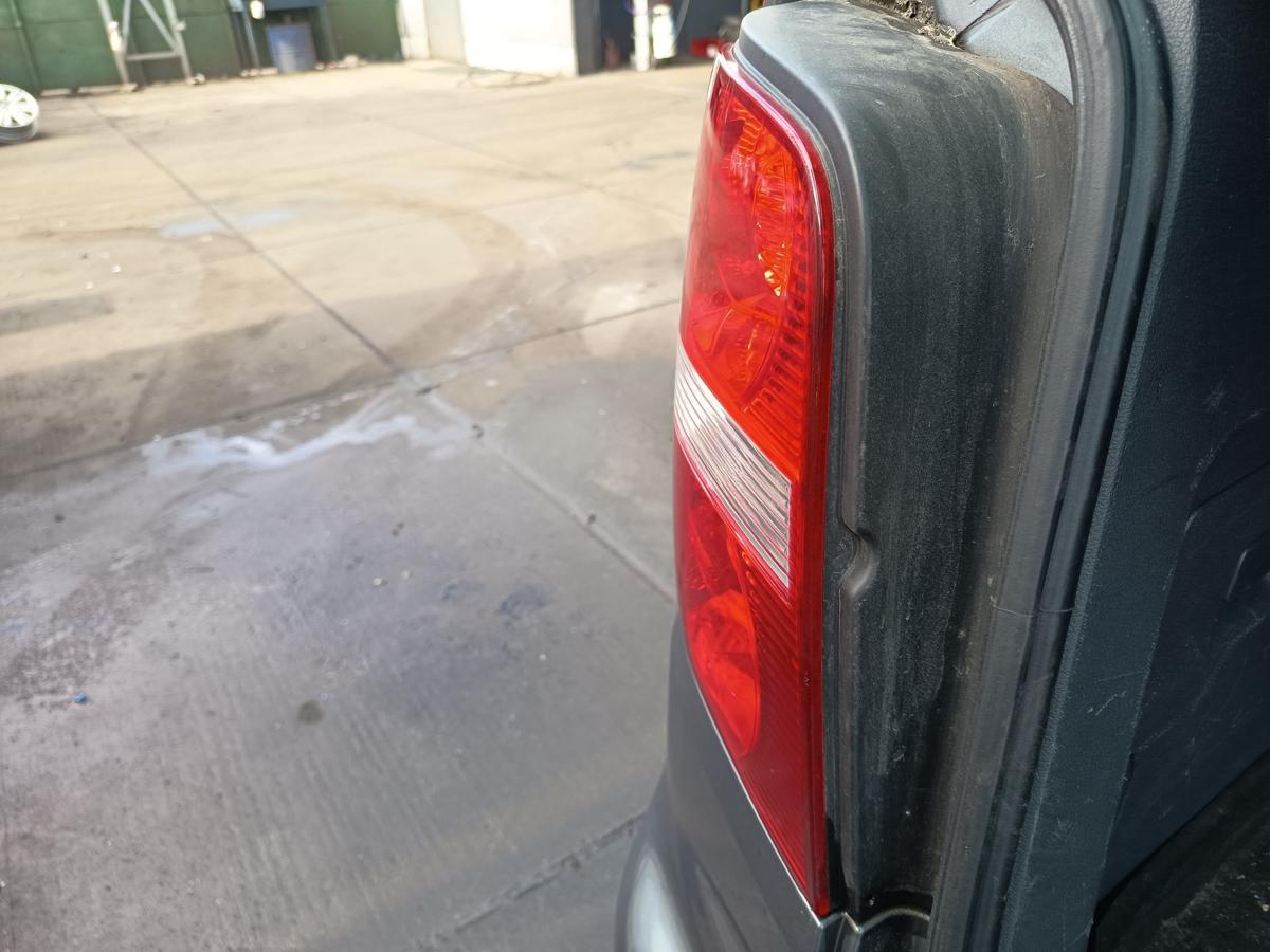 VW Touran 1T original Rückleuchte links Heck/Schluss/Licht Bj 2006