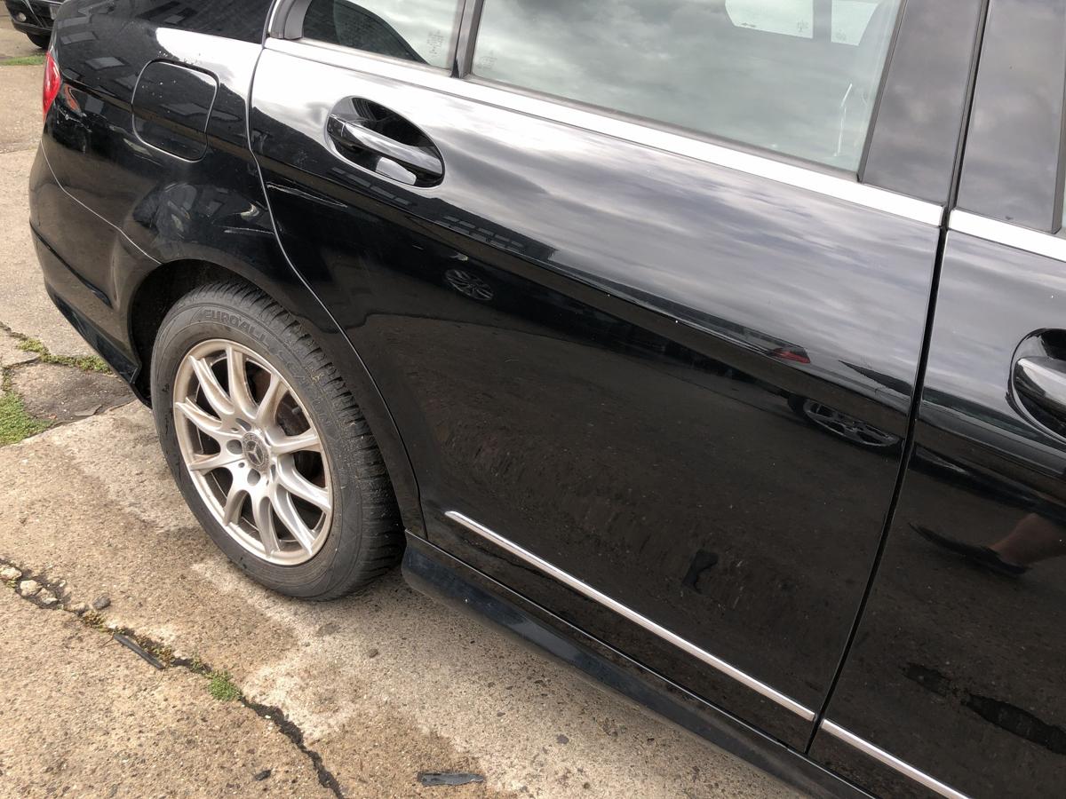 Mercedes C-Klasse W204 Mopf T&uuml;r hinten rechts Fondt&uuml;r Rohbau Limo 040 schwarz