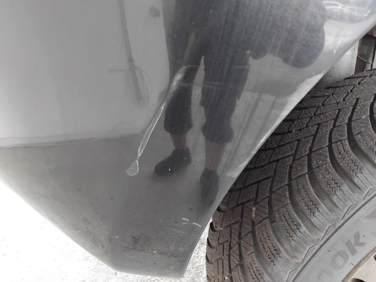 Toyota Auris E15 original Stoßstange Stossfänger hinten mit PDC BJ2008