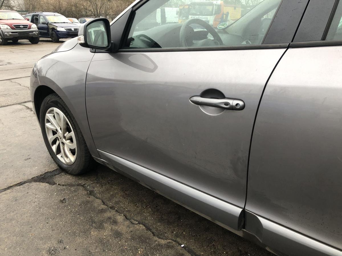 Renault Megane III 3 T&uuml;r vorn links Fahrert&uuml;r im Rohbau TEKNG graumet Rohbau