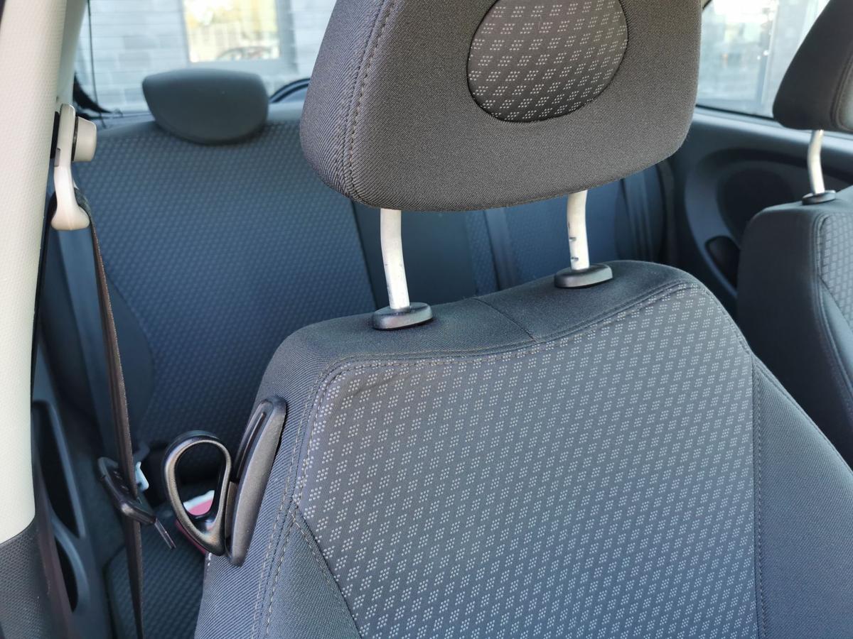 Nissan Micra K12 Beifahrersitz Autositz Sitz vorn rechts Stoff 3trg Staufach