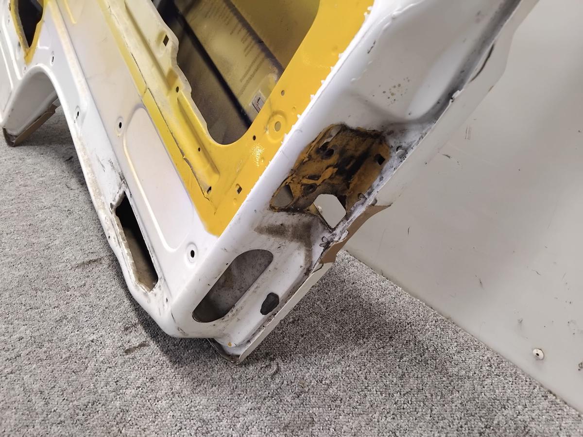 VW T3 T&uuml;r vorn rechts Beifahrert&uuml;r Bj.1987 starke Gebrauchsspuren