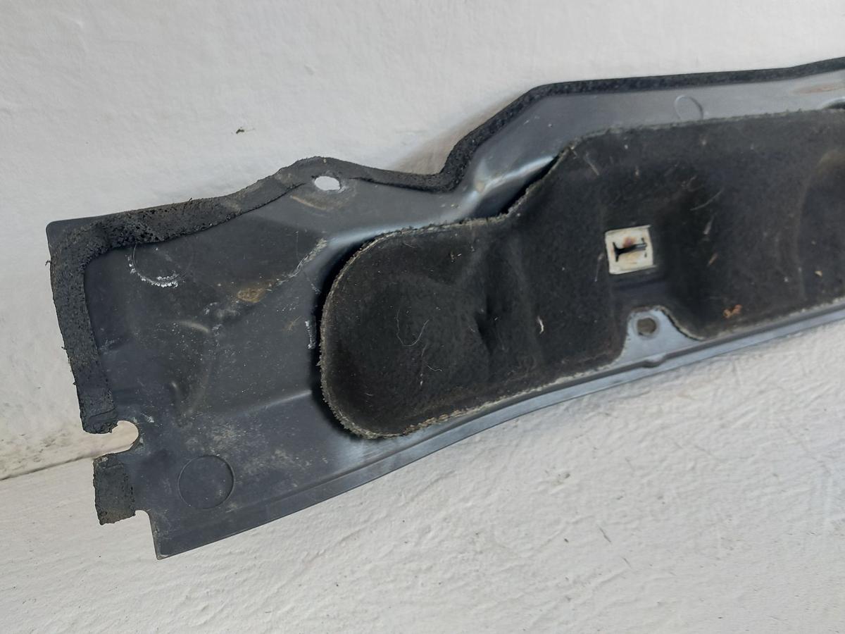 Ford Focus DYB CEW Turnier Verst&auml;rkung Unterteil Windlauf Wasserkasten OEM