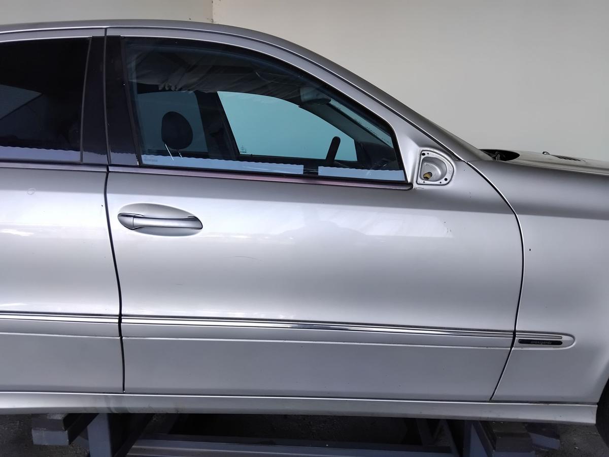 Mercedes E-Klasse 211 T&uuml;r vorn rechts Beifahrert&uuml;r brillantsilber 744 BJ2004
