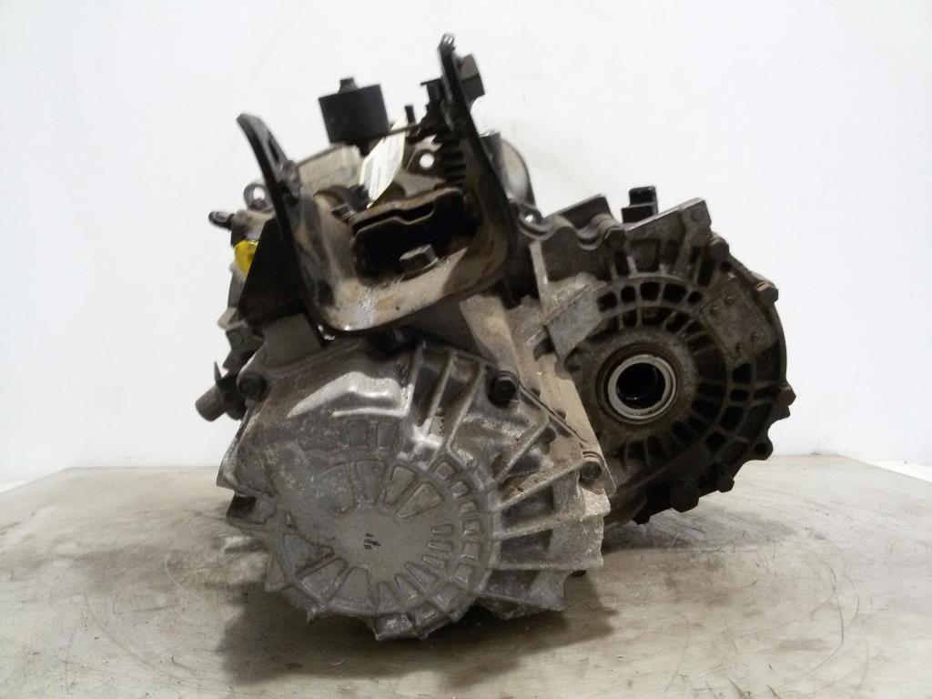 Kia Cerato Getriebe Schaltgetriebe 5Gang 1,6 77kw