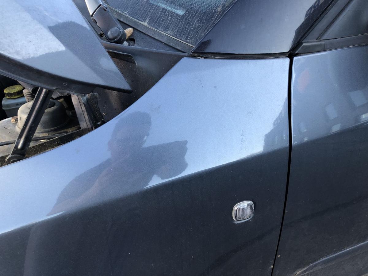 Skoda Fabia 5J Kotfl&uuml;gel vorn links Fahrerseite LF8J Antracit Grey 2006 bis 2014